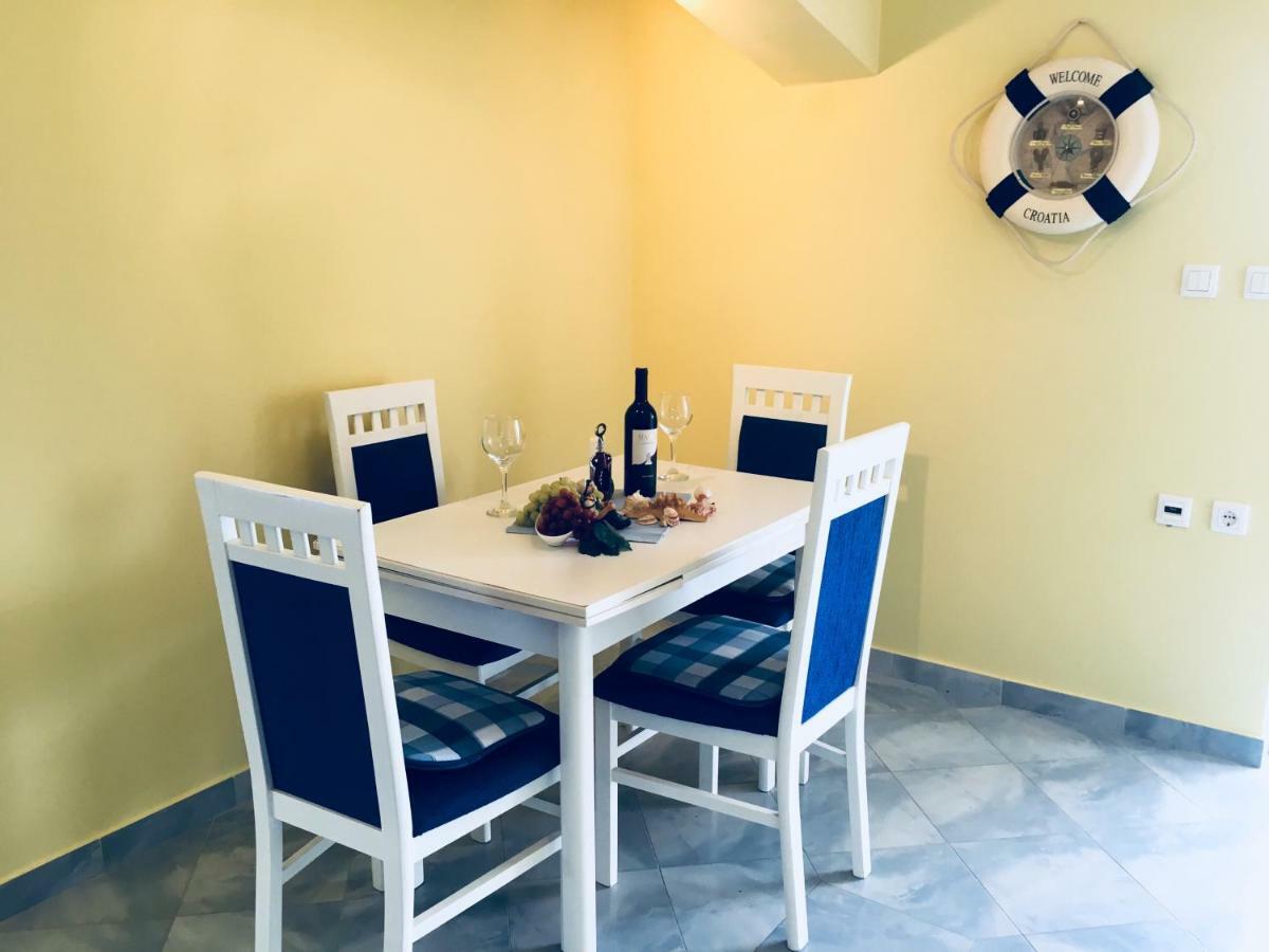 Apartamento Dama Obrovac Exterior foto